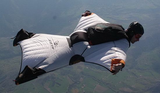 tnwingsuit_01-3410281326.jpg